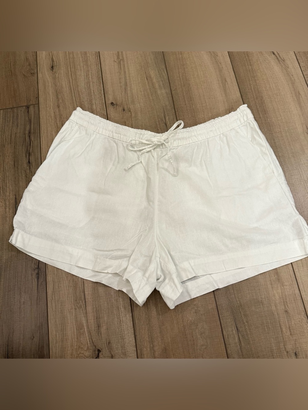 Women's White Drawstring Linen-Blend Shorts by gap